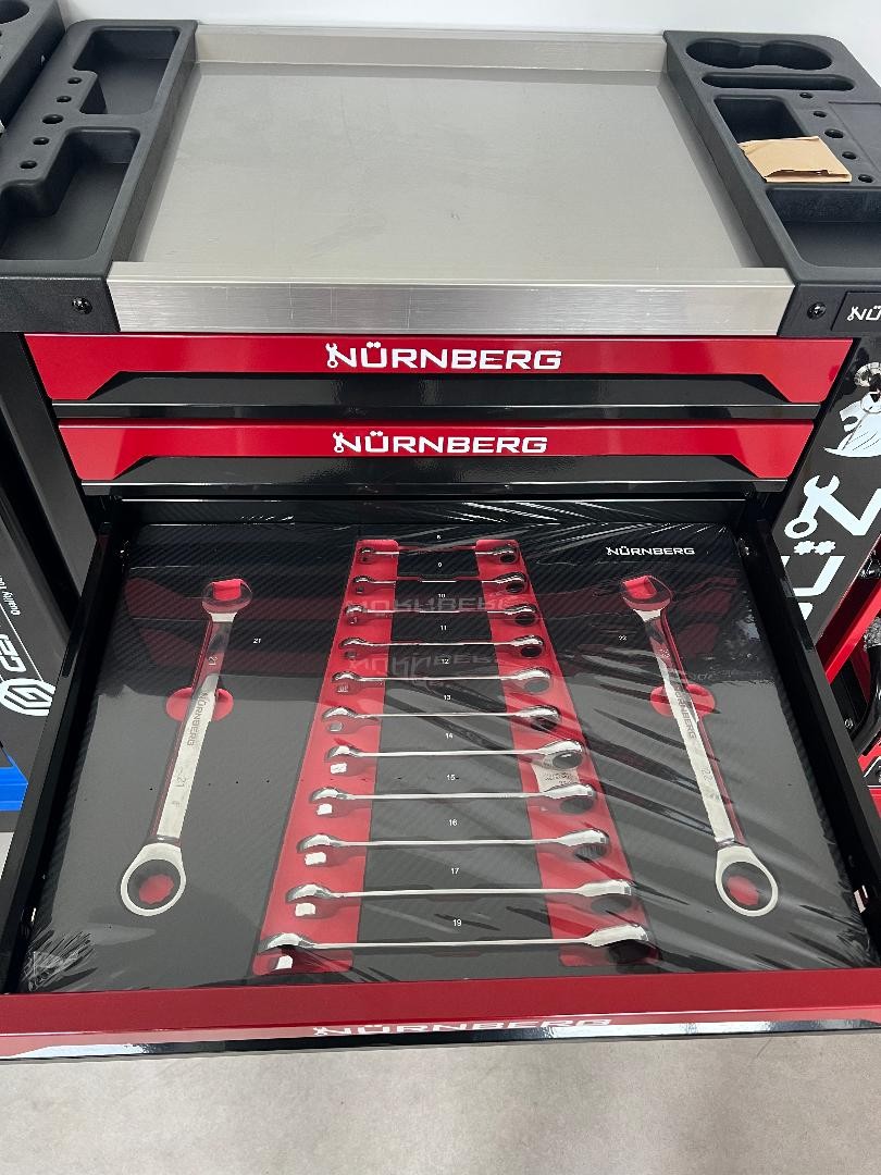 Servante d'atelier rouge